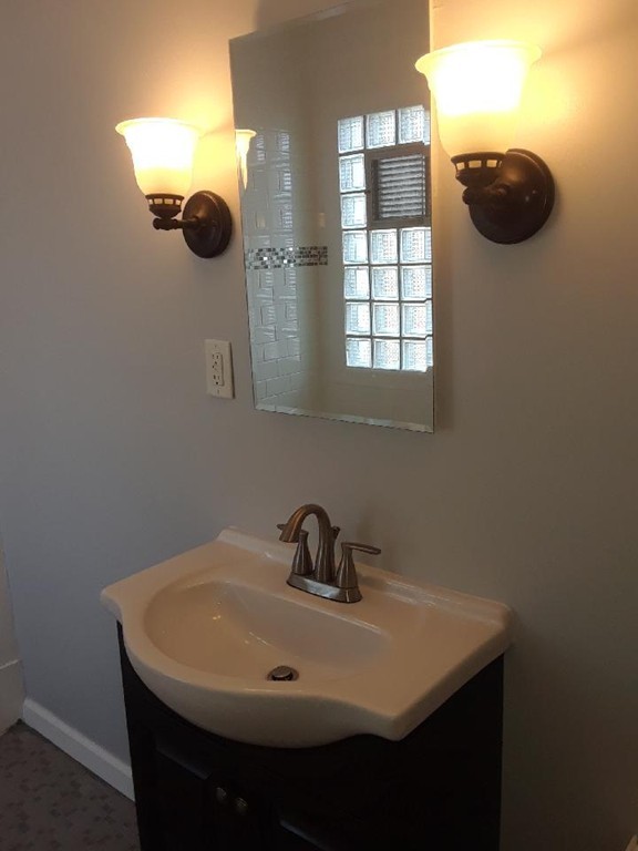 369 Tremont Street Springfield, MA 01104 - Photo 13 of 20 Gallery Image 13