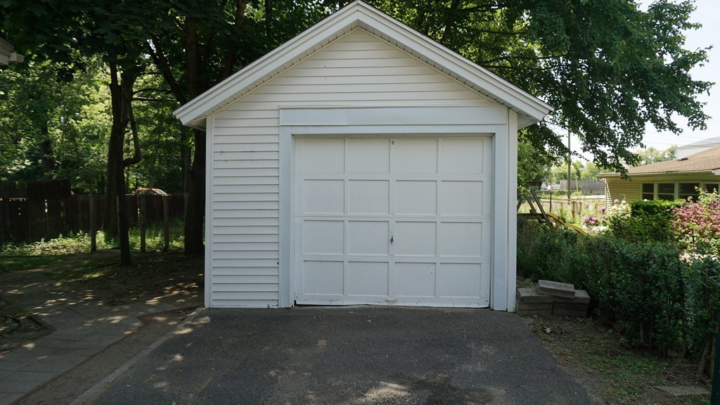369 Tremont Street Springfield, MA 01104 - Photo 17 of 20 Gallery Image 17