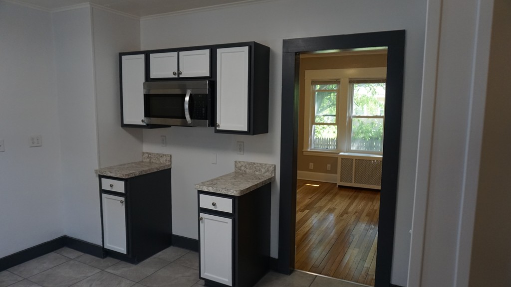 369 Tremont Street Springfield, MA 01104 - Photo 3 of 20 Gallery Image 3