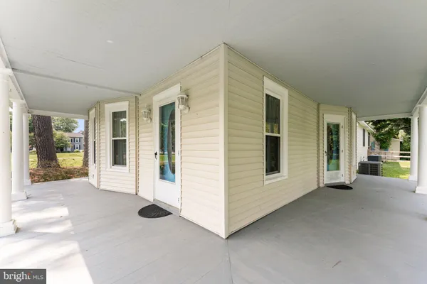 a view of an entryway of the house