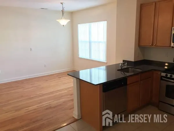 $2,200 | 454 Gawron Court, Parlin, NJ 08859