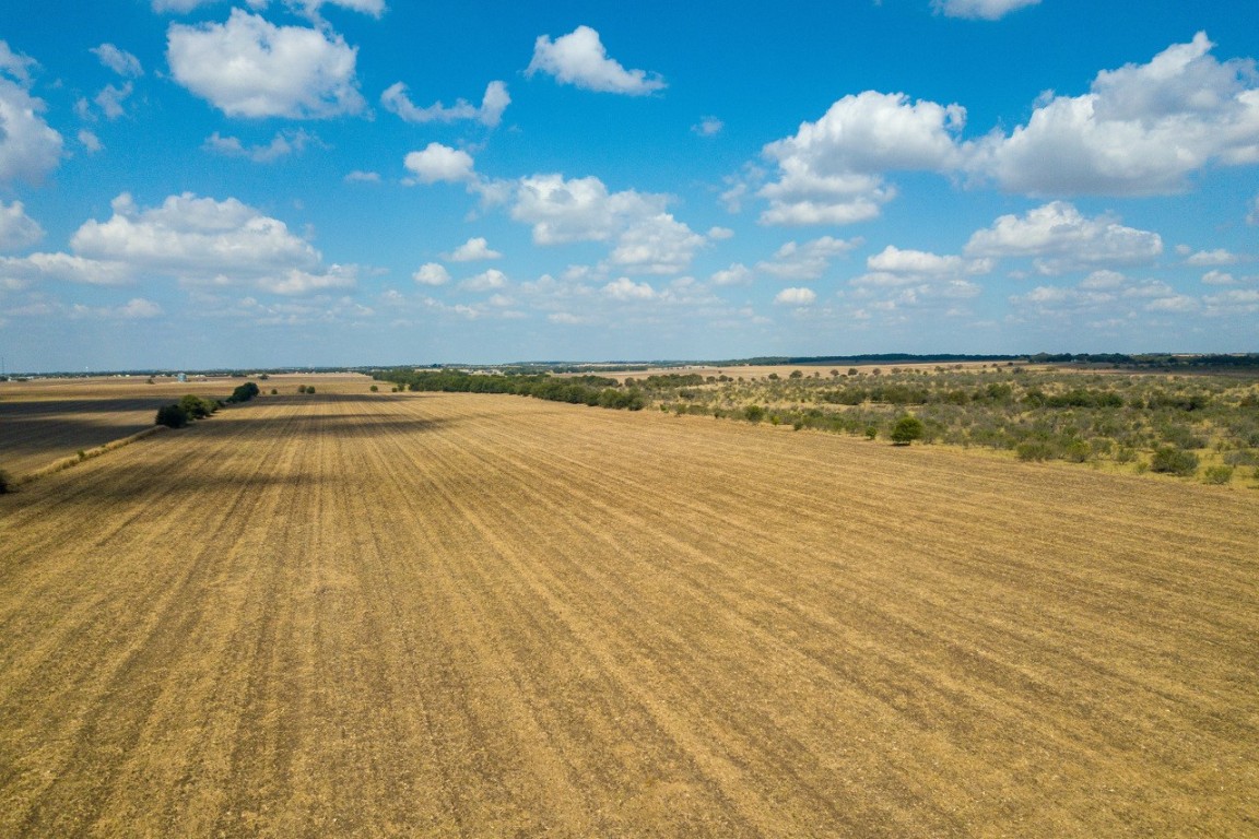 29 East Drive Georgetown, TX 78626 - Photo 3 of 21 a view of an ocean & house