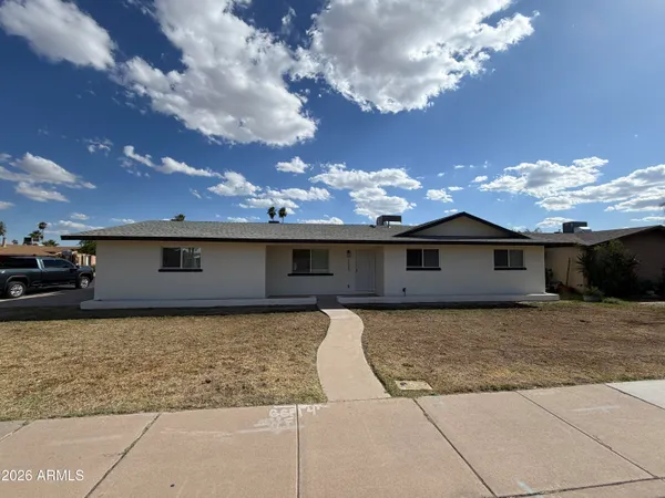 $549,900 | 1033 West Rio Salado Parkway, Mesa, AZ 85201