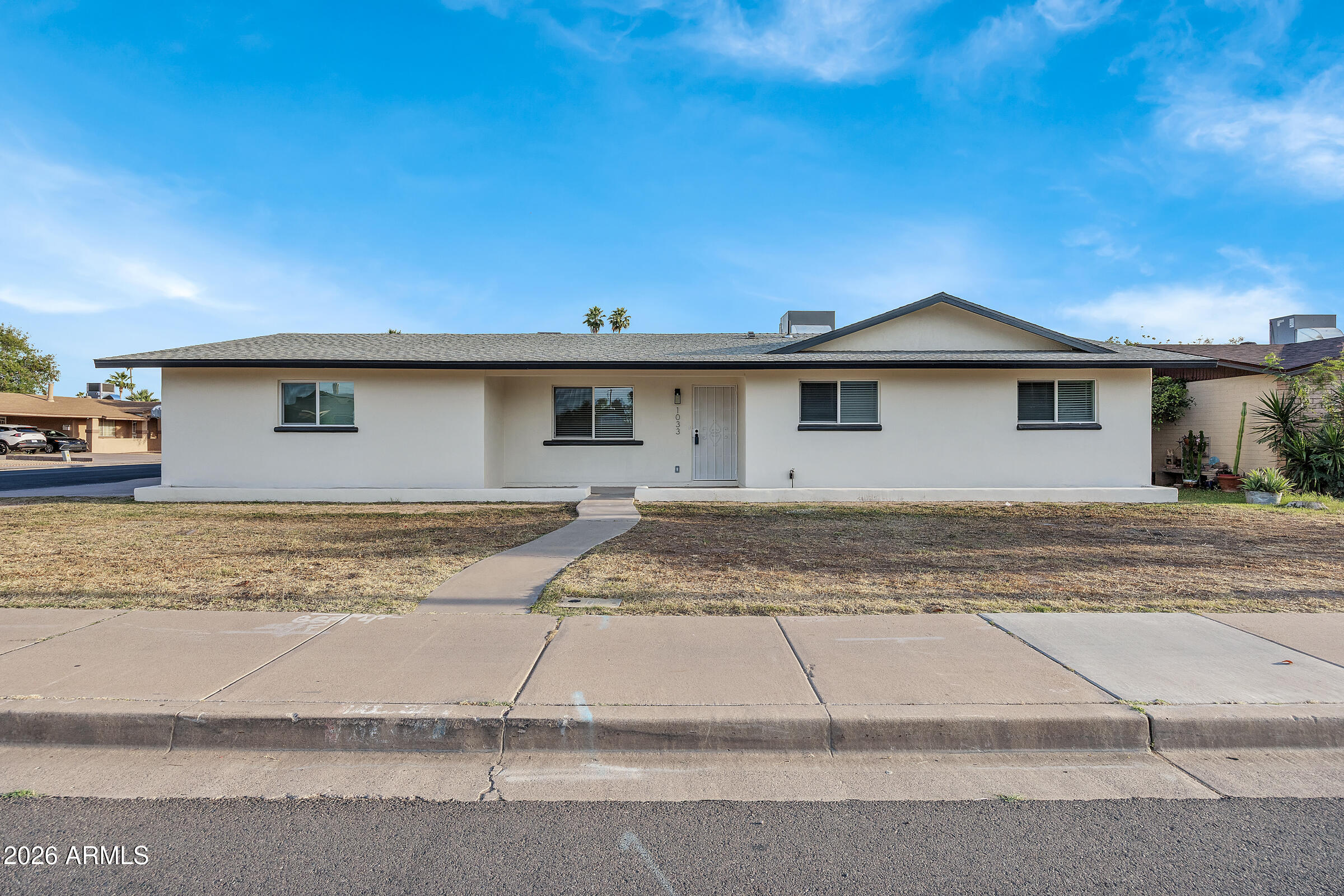 1033 W Rio Salado Pkwy-1