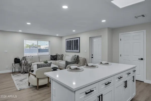 $549,900 | 1033 West Rio Salado Parkway, Mesa, AZ 85201