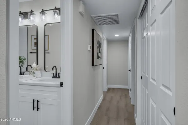 $549,900 | 1033 West Rio Salado Parkway, Mesa, AZ 85201