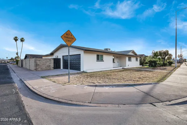 $549,900 | 1033 West Rio Salado Parkway, Mesa, AZ 85201