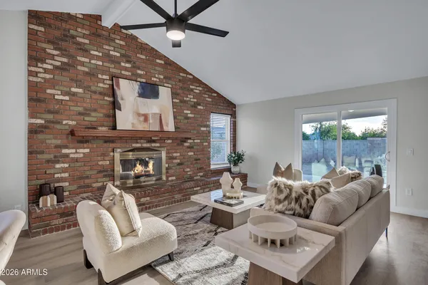 $549,900 | 1033 West Rio Salado Parkway, Mesa, AZ 85201