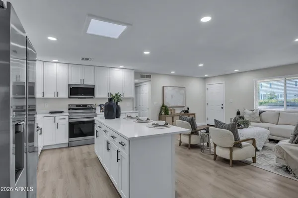$549,900 | 1033 West Rio Salado Parkway, Mesa, AZ 85201