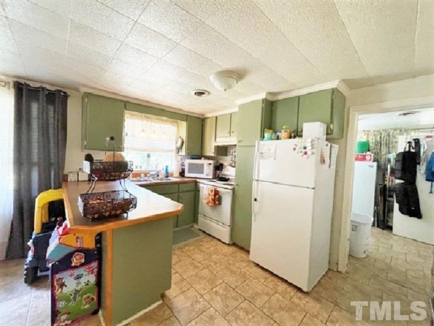 904 Goodwin Road Durham, NC 27712 - Photo 8 of 24