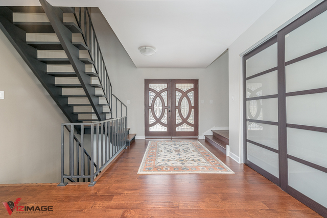 44 Old Creek Road Palos Park, IL 60464 - Photo 15 of 38 a view of an entryway