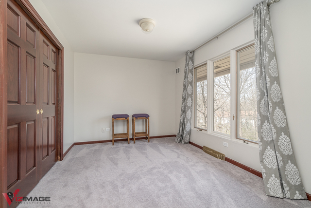 44 Old Creek Road Palos Park, IL 60464 - Photo 20 of 38 a view of an empty room with a window