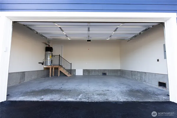 $425,000 | 1116 Sumas Avenue, Unit 2, Sumas, WA 98295