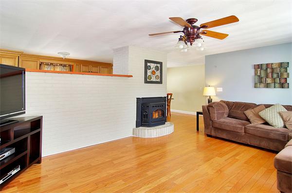 9 Copeland Road Framingham, MA 01701 - Photo 6 of 23 Gallery Image 6