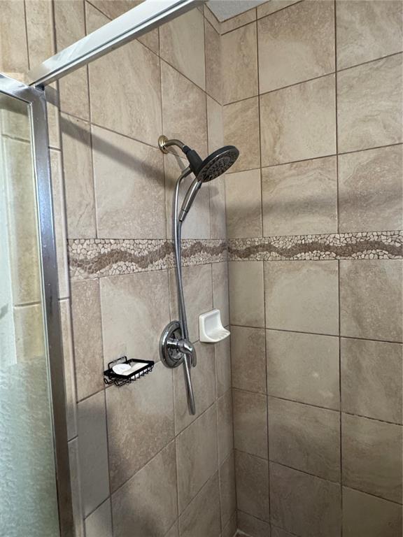 5908 Strada Capri Way Orlando, FL 32835 - Photo 12 of 20