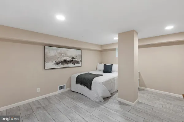 $600,000 | 3045 South Abingdon Street, Arlington, VA 22206