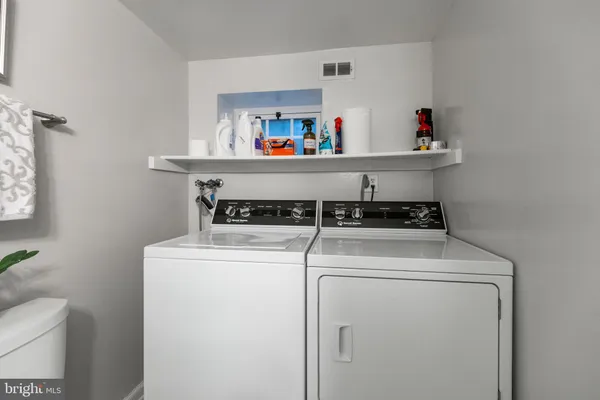 $600,000 | 3045 South Abingdon Street, Arlington, VA 22206