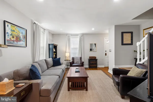 $600,000 | 3045 South Abingdon Street, Arlington, VA 22206