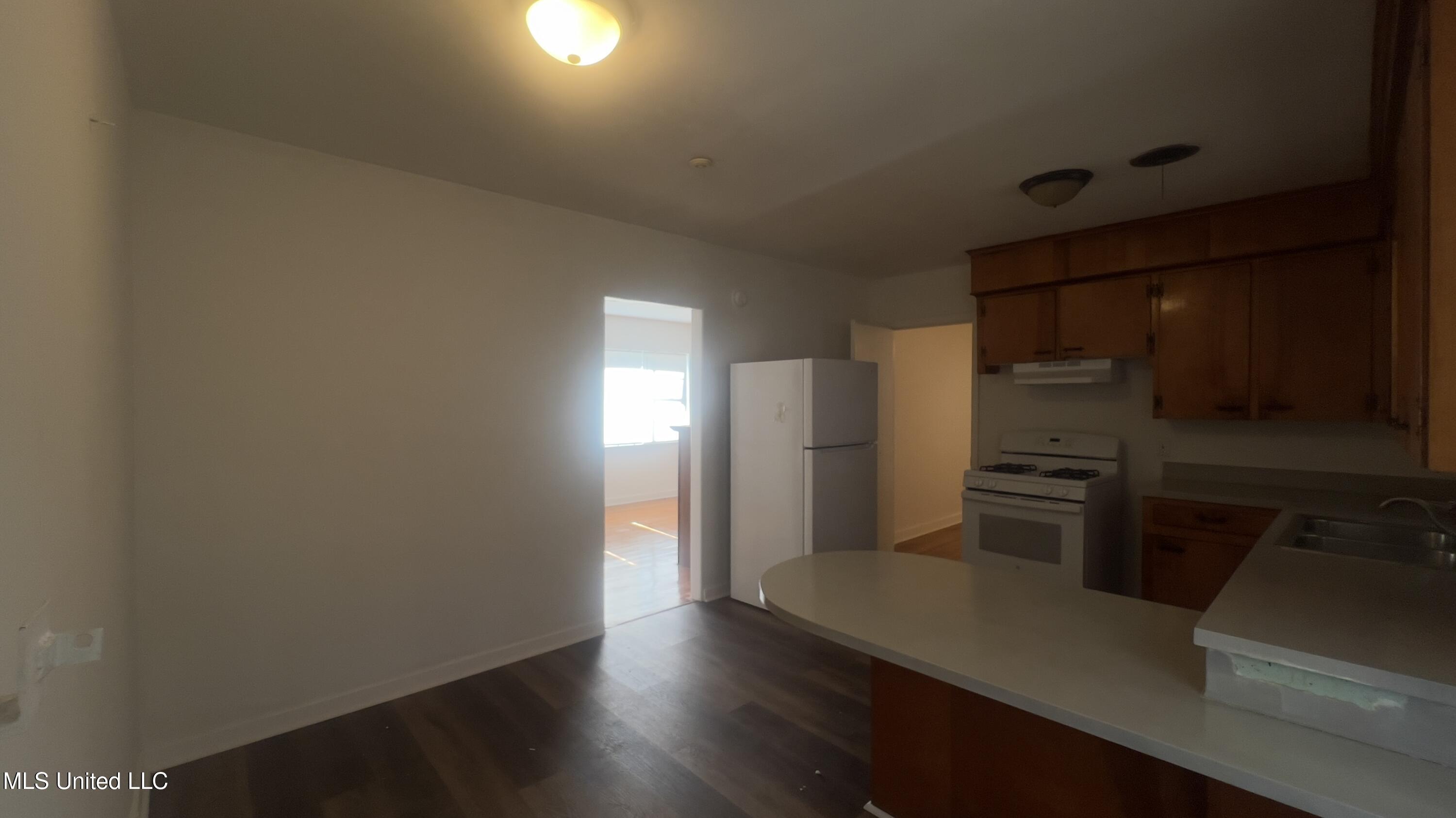 1044 Cooper Road Jackson, MS 39212 - Photo 4 of 21 IMG_1739