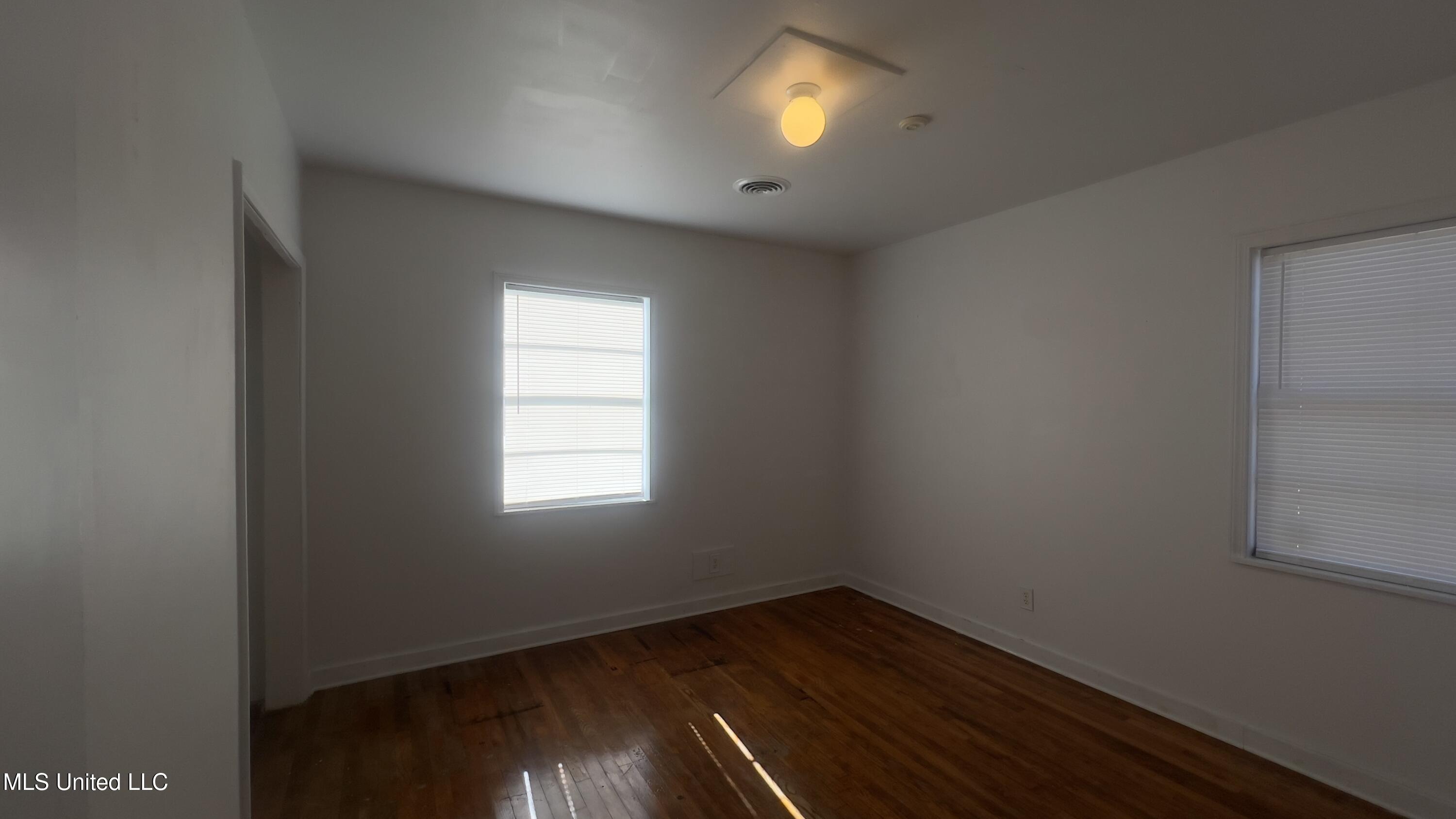 1044 Cooper Road Jackson, MS 39212 - Photo 10 of 21 IMG_1745