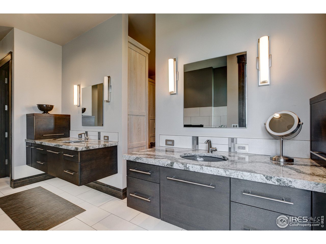 6438 Sanctuary Drive Windsor, CO 80550 - Photo 18 of 40 a kitchen with a sink and stove