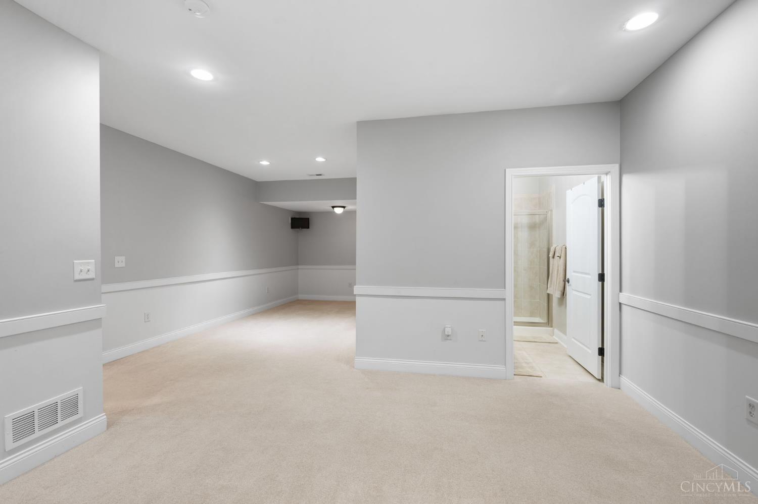 1464 Riverside Drive Cincinnati, OH 45202 - Photo 42 of 58