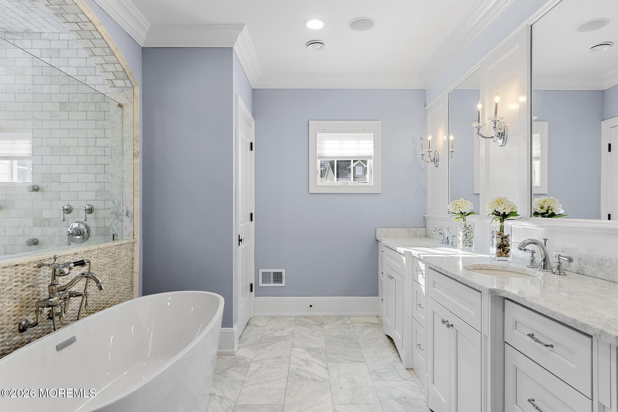 9 Beacon Hill Road Atlantic Highlands, NJ 07716 - Photo 43 of 65 Primary Bath