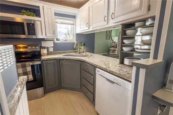 $169,000 | 14 Emerald Drive, Grove City, PA 16127