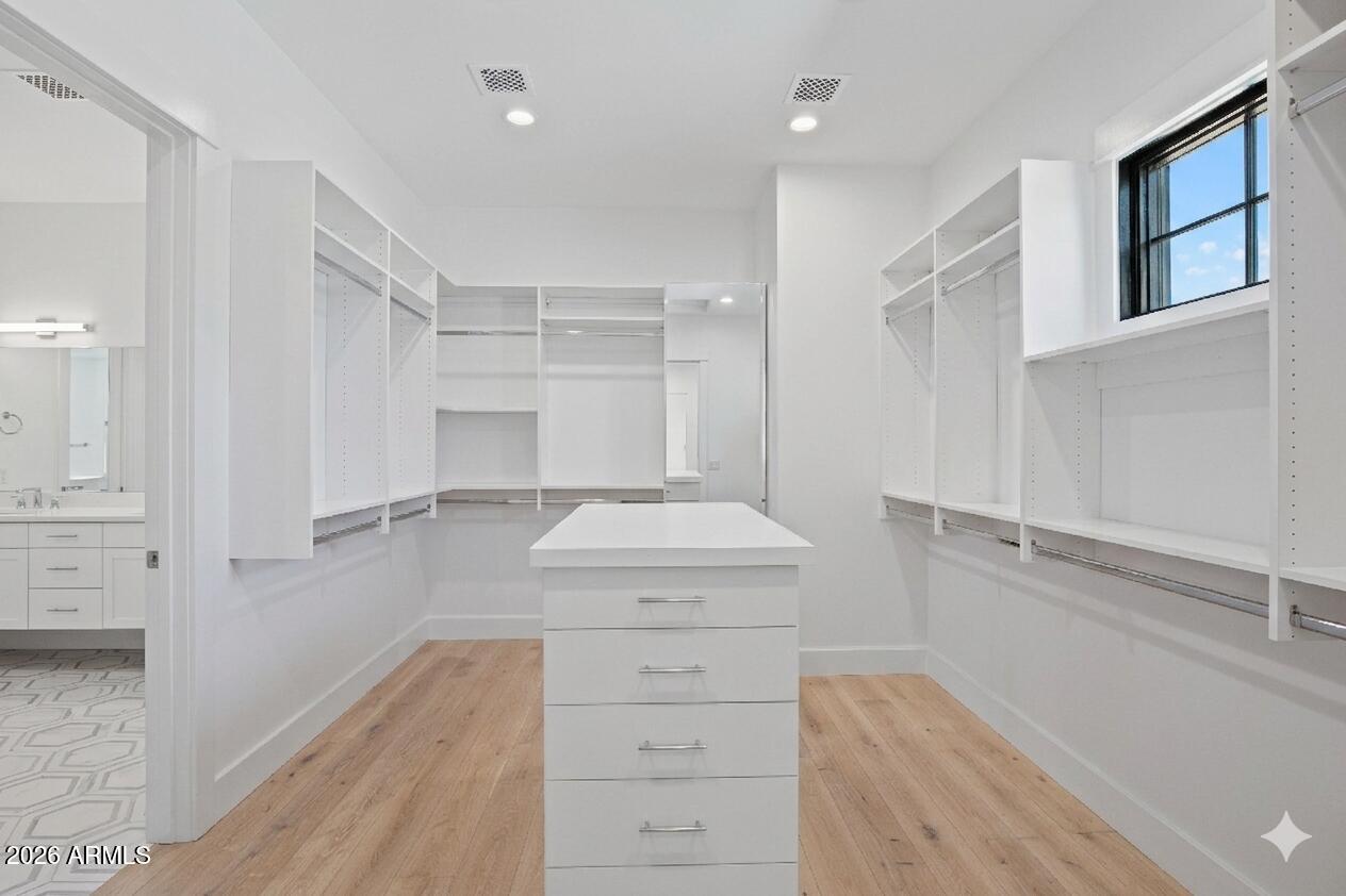 5309 North 33rd Street Phoenix, AZ 85018 - Photo 28 of 44 Primary Walk-In Closet