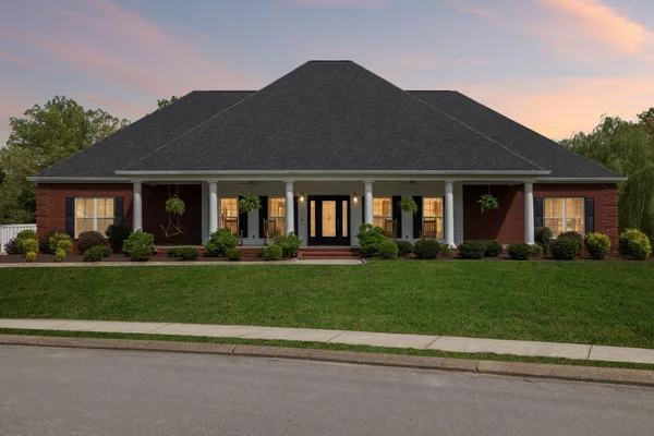 $689,900 | 940 Brandy Way, Soddy Daisy, TN 37379