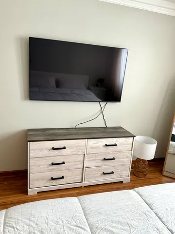 a view of the entryway