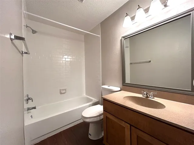 $1,195 | 8913 Schick Road, Unit D, Austin, TX 78729
