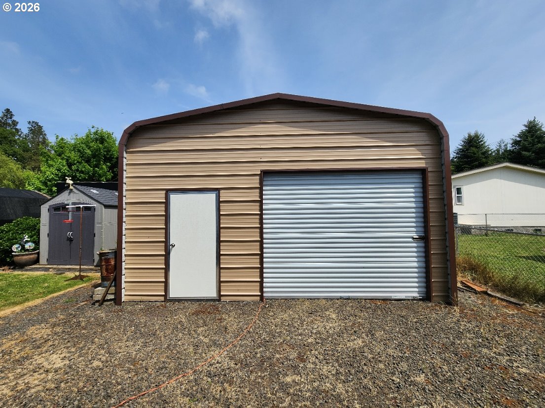 430 Birch Street Drain, OR 97435 - Photo 5 of 34 Garage