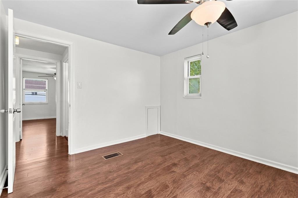 705 Greenlee Road Pittsburgh, PA 15227 - Photo 20 of 38 Gallery Image 20