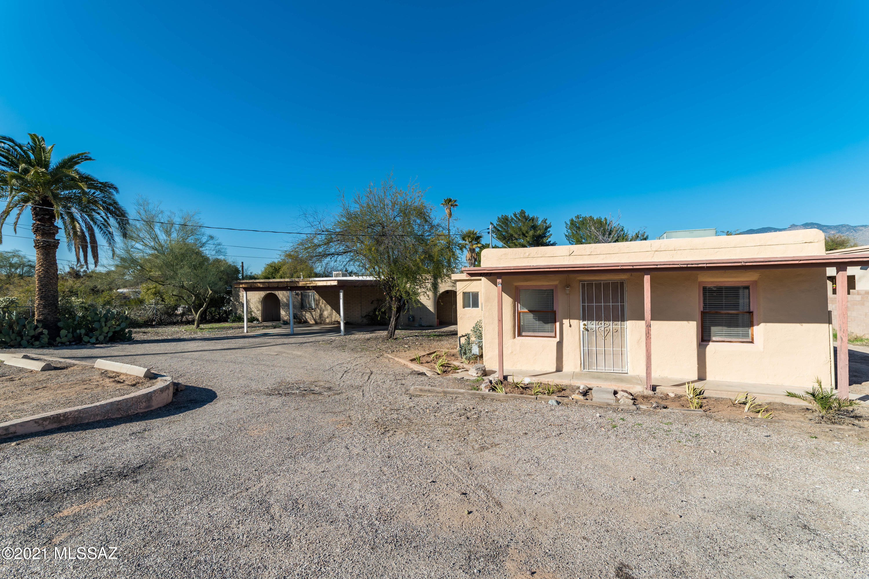 3227 East Kleindale Road Tucson, AZ 85716 - Photo 2 of 43