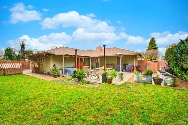 $585,000 | 835 Royal Elf Court, Dixon, CA 95620