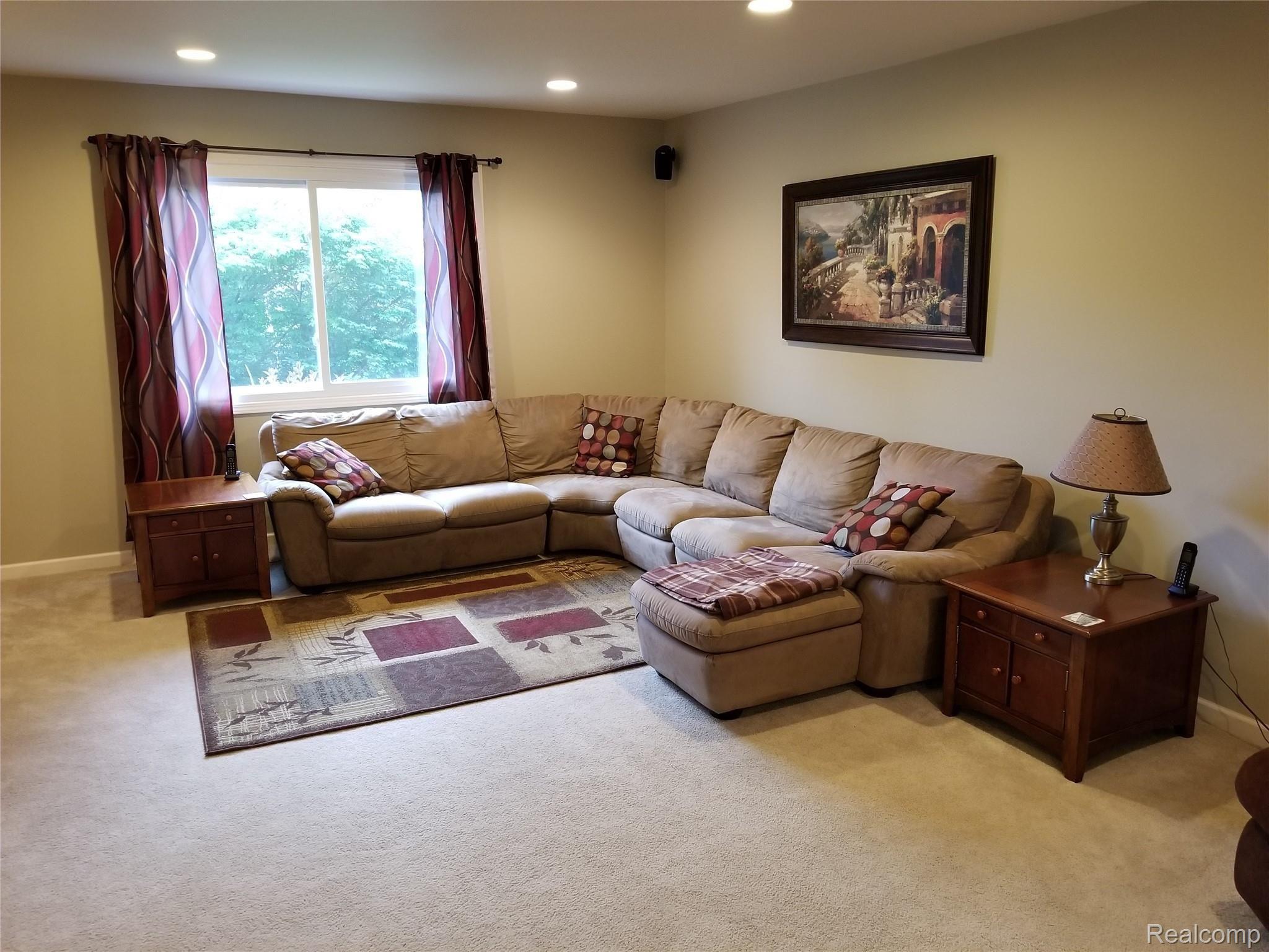7520 Chichester Road Canton, MI 48187 - Photo 24 of 49 20190904_171925.jpg