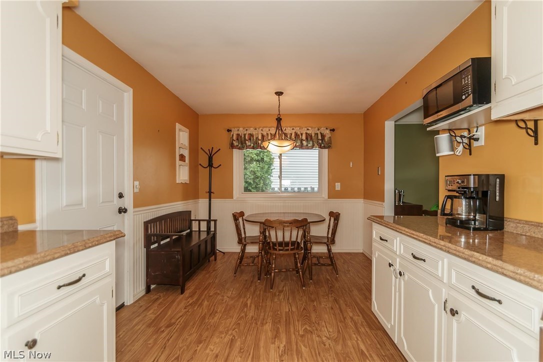 5672 Falkirk Road Lyndhurst, OH 44124 - Photo 5 of 27
