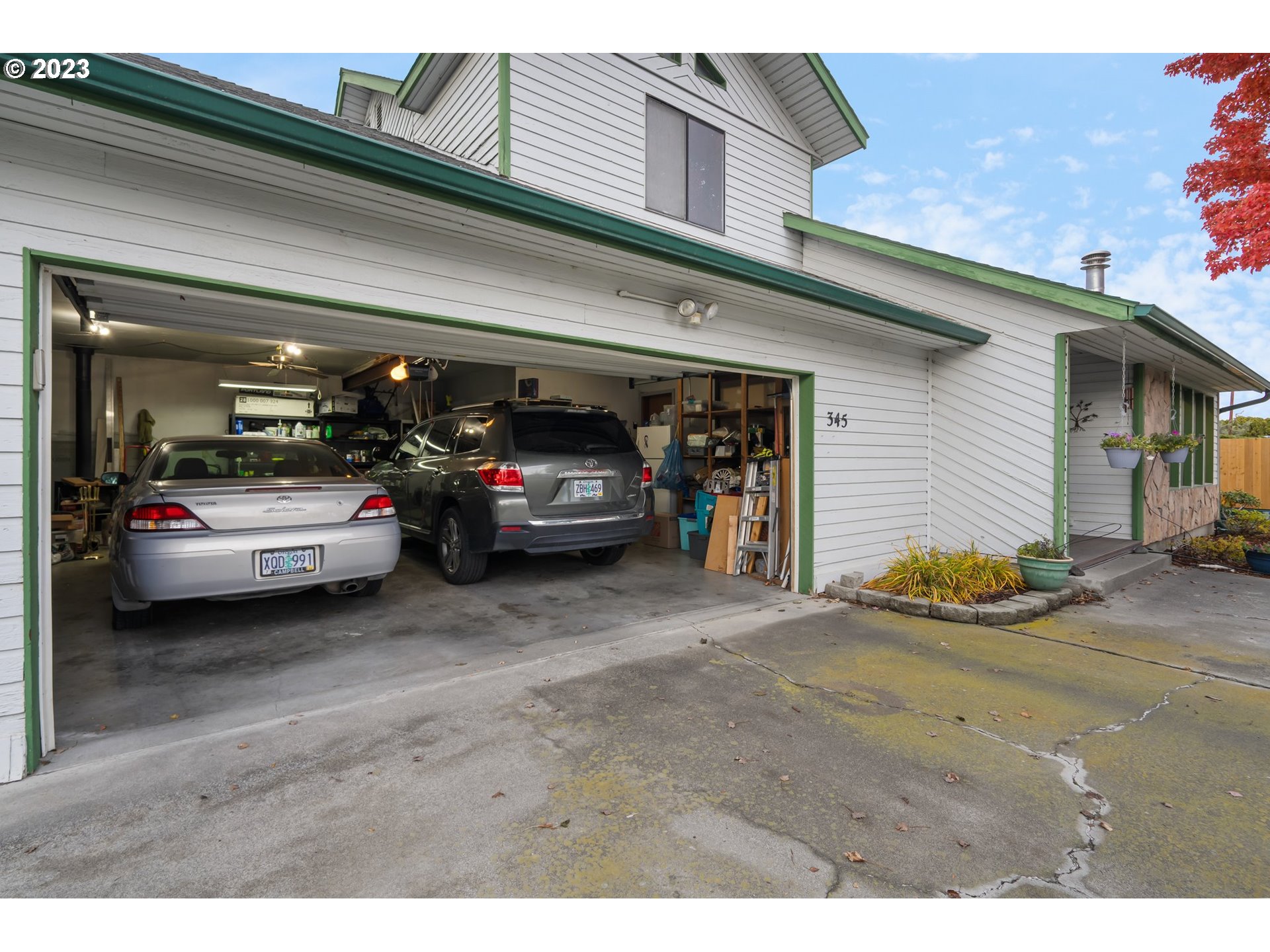 345 3rd Street Northeast Irrigon, OR 97844 - Photo 39 of 39 a view of a cars park in front of a building