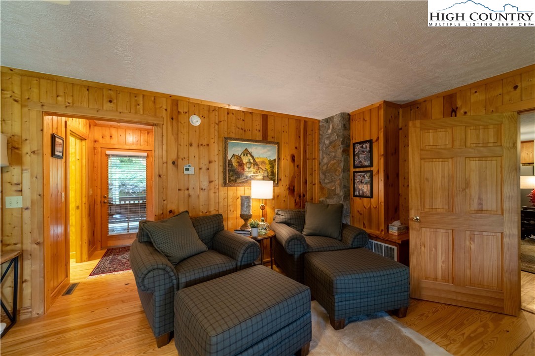 2161 River Bend Road Mouth Of Wilson, VA 24363 - Photo 20 of 47 a living room with furniture and a gate