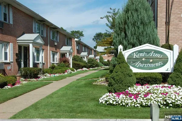 $1,850 | 60 Columbia Avenue, Unit 48, Dumont, NJ 07628
