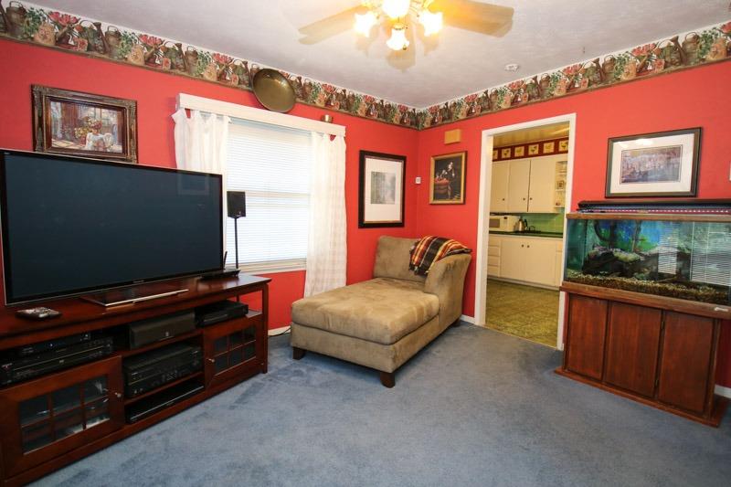 1151 South Rupert Avenue Reedley, CA 93654 - Photo 6 of 35 Gallery Image 6