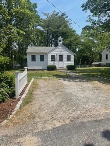 $2,200 | 40 Bradford Road, Yarmouth, MA 02673