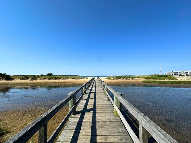 $2,200 | 40 Bradford Road, Yarmouth, MA 02673