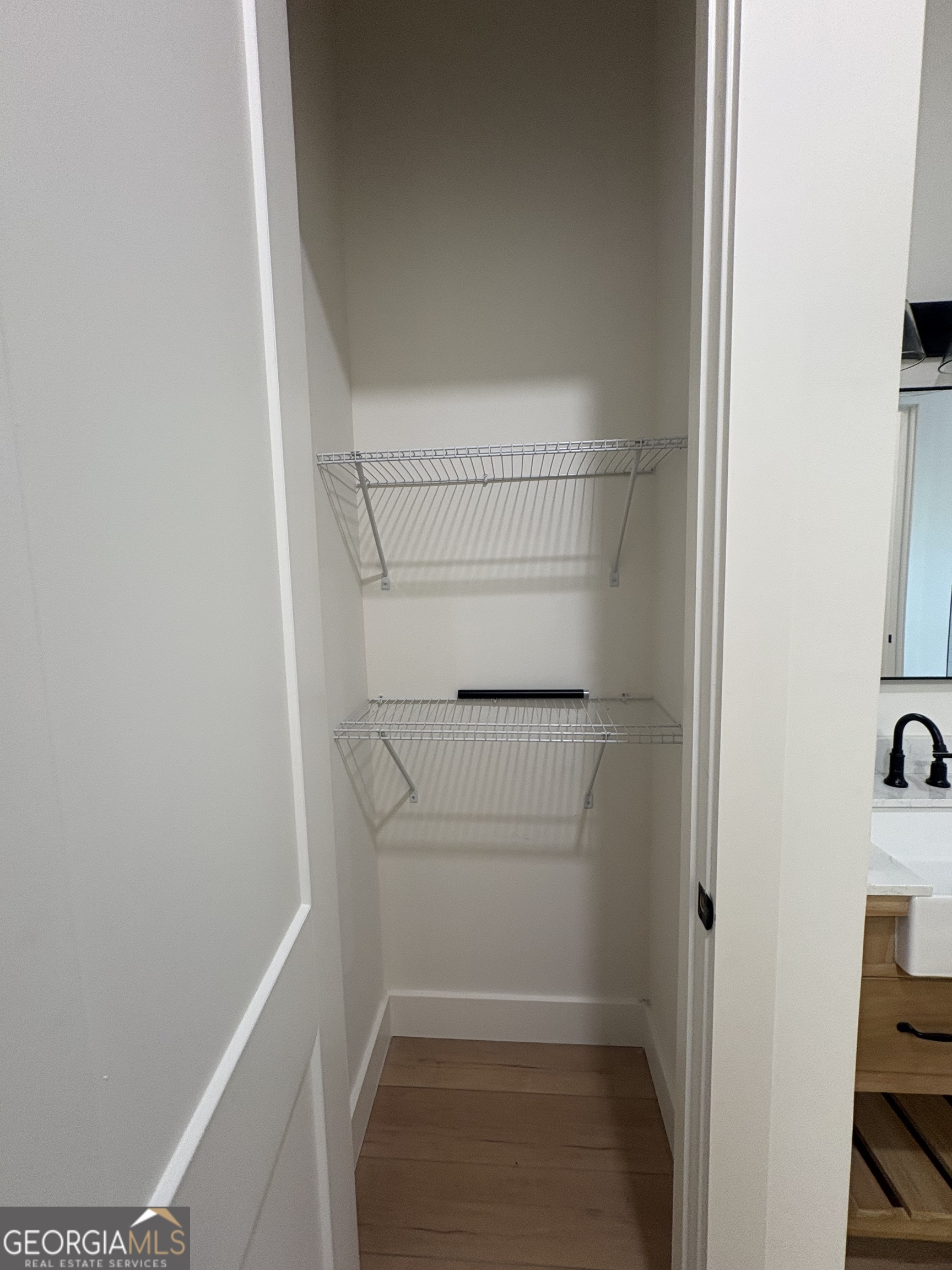 435 Muskogee Trail Dublin, GA 31021 - Photo 13 of 31 a view of walk in closet