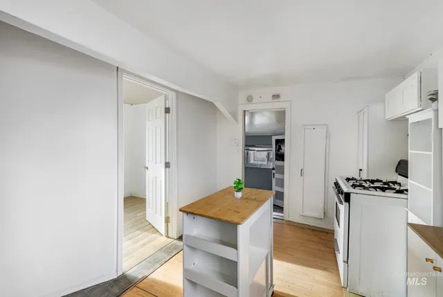 $149,900 | 729 California Street, Gooding, ID 83330