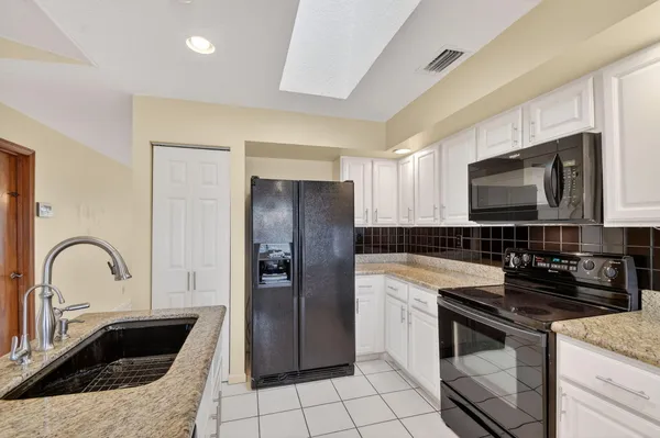 $778,500 | 1074 Northumberland Court, Wellington, FL 33414