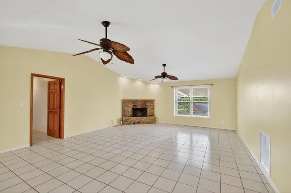 $778,500 | 1074 Northumberland Court, Wellington, FL 33414