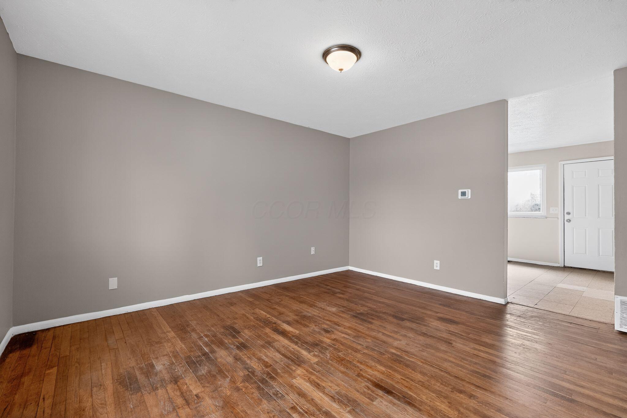 5145 Rutledge Drive South Columbus, OH 43232 - Photo 25 of 30 09_5145_Rutledge_Dr_S_Columbus_OH_43232-
