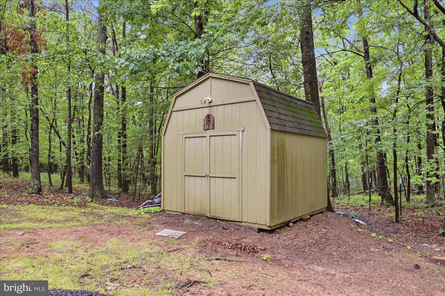 323 Palmer Road Basye, VA 22810 - Photo 42 of 49 Gallery Image 42